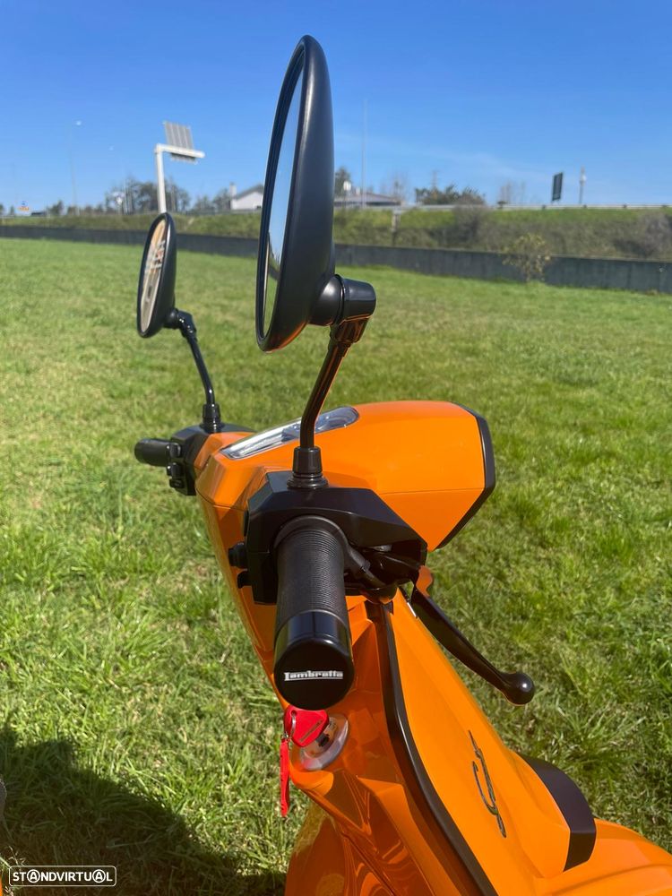 Lambretta V125 Special - 8