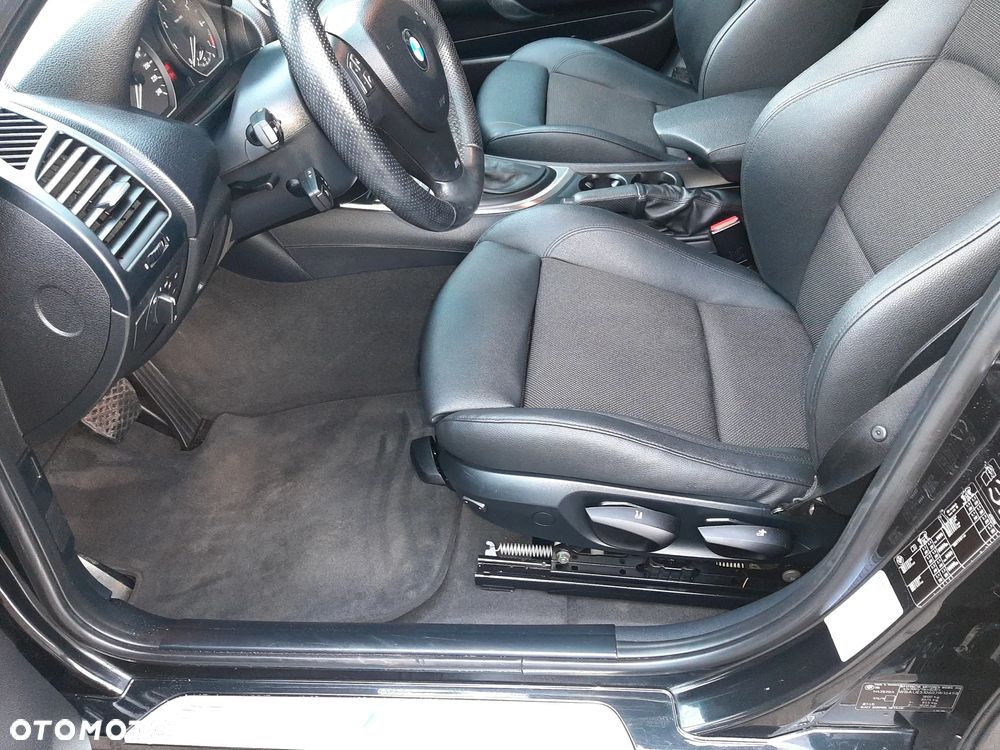 BMW Seria 1 118i Edition Sport - 16