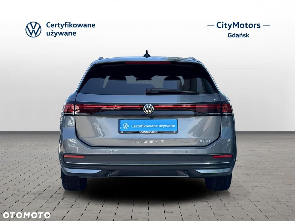 Volkswagen Passat - 5