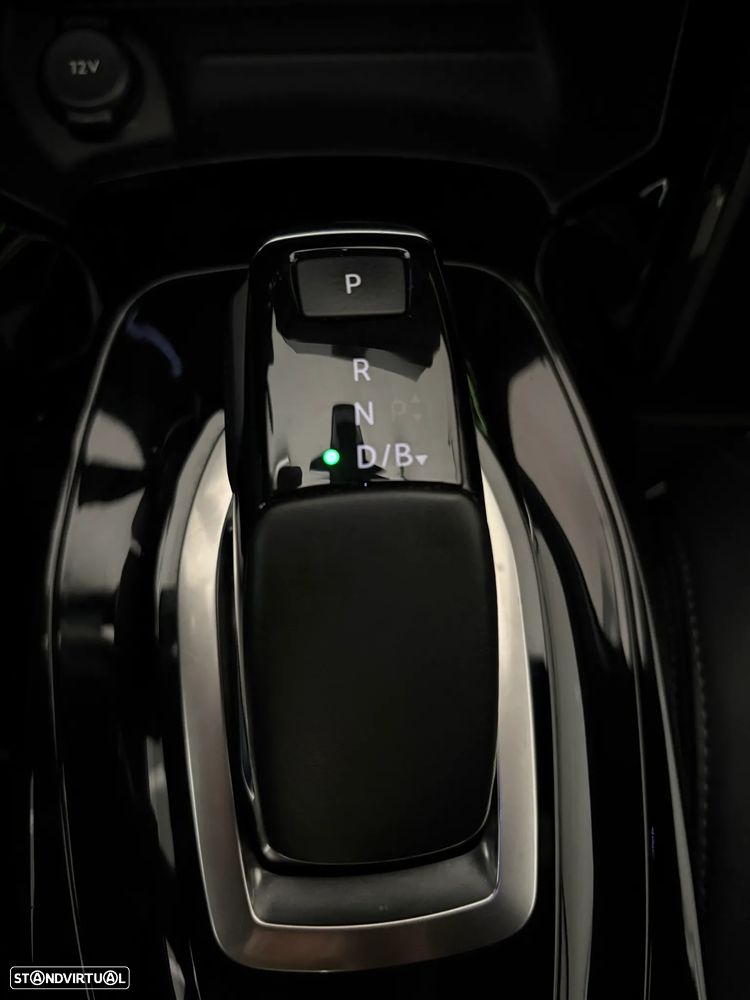 Peugeot e-208 GT - 31