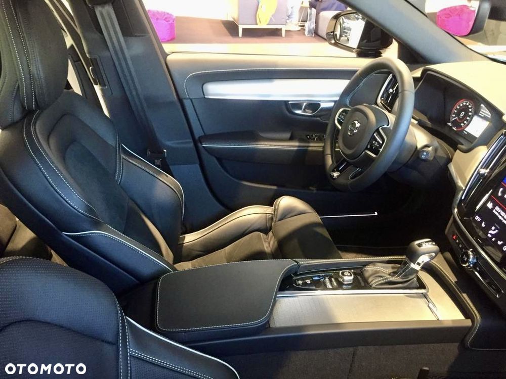 Volvo V90 D4 R-Design - 10