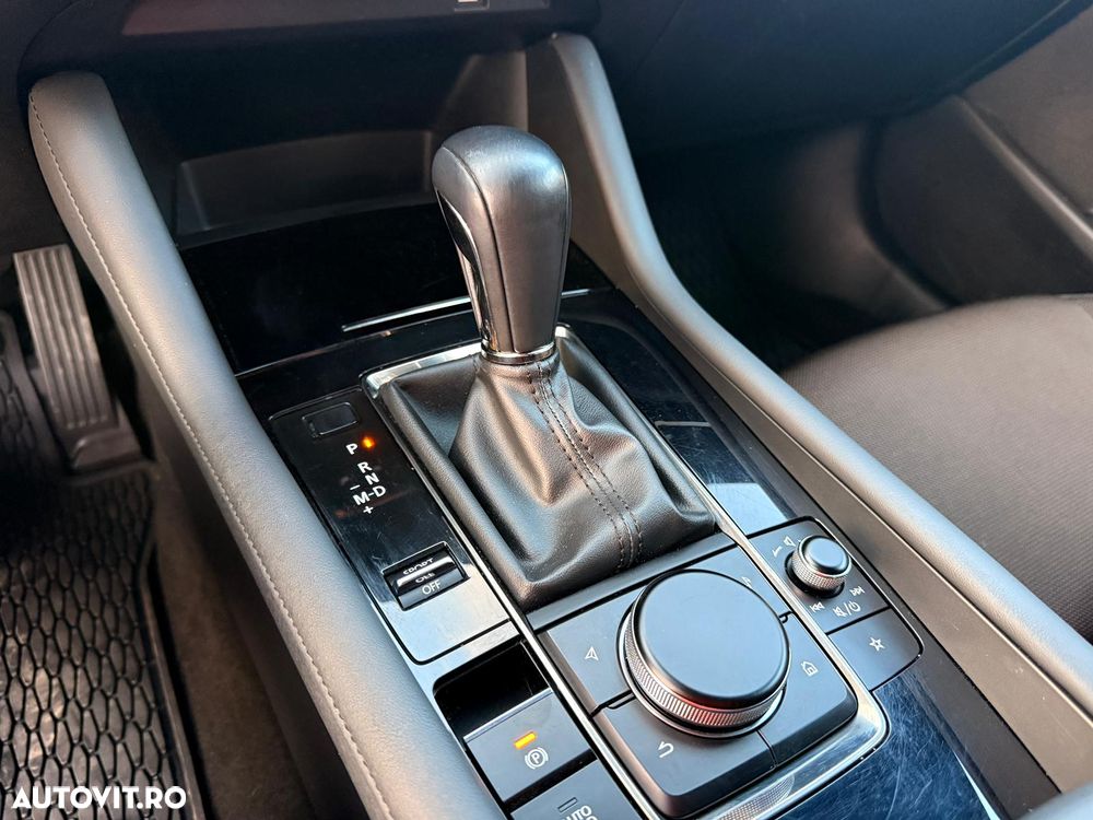 Mazda 3 e-Skyactiv G122 AT MHEV Plus - 12