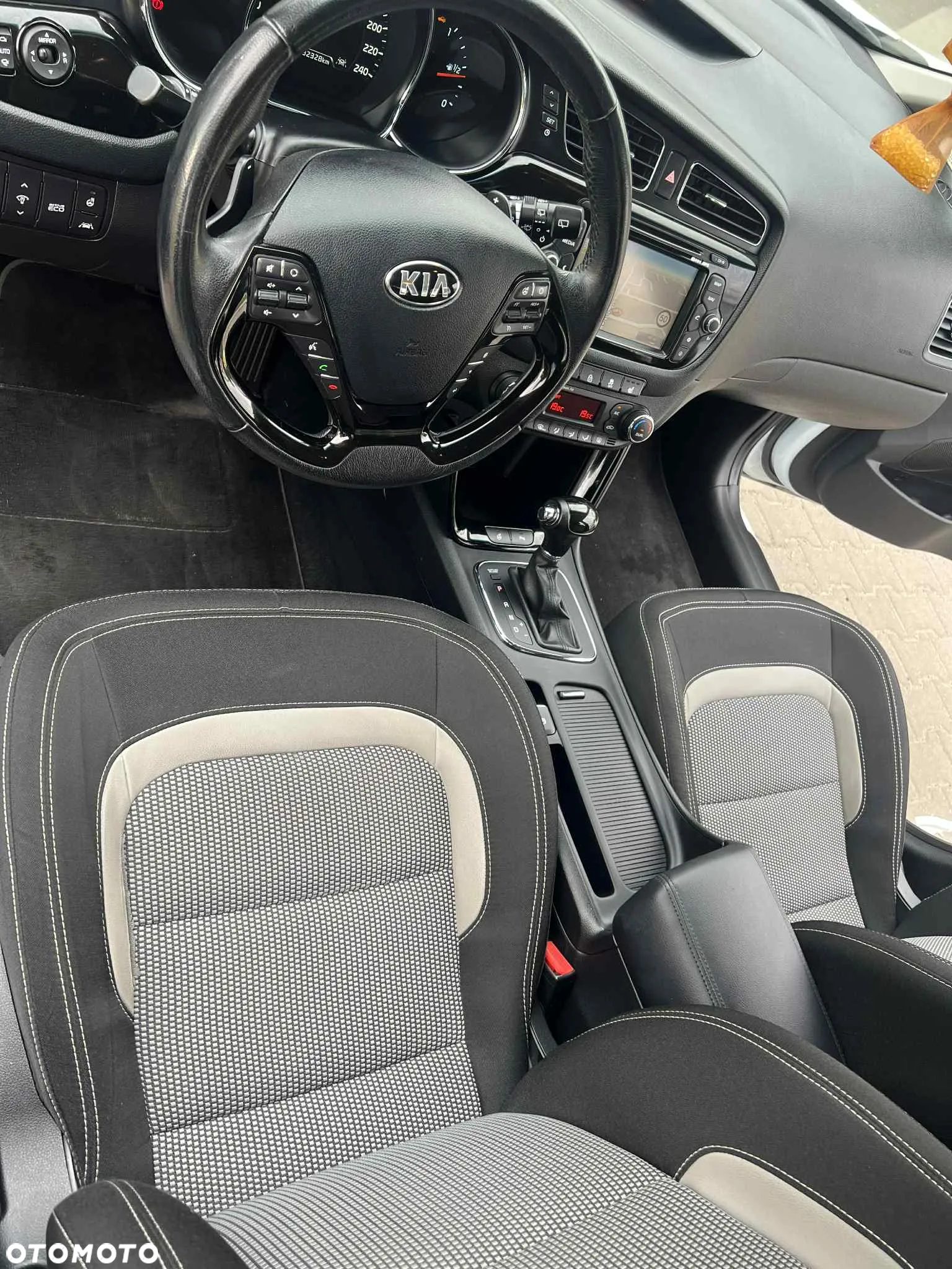 Kia Ceed Cee'd 1.6 CRDi XL - 9