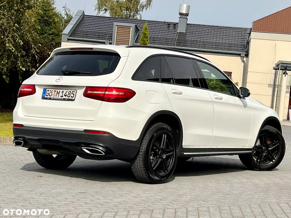 Mercedes-Benz GLC 350 d 4Matic 9G-TRONIC AMG Line - 10