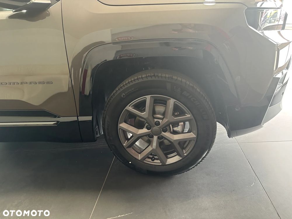 Jeep Compass 1.2 T3 mHEV First Edition FWD DCT - 6