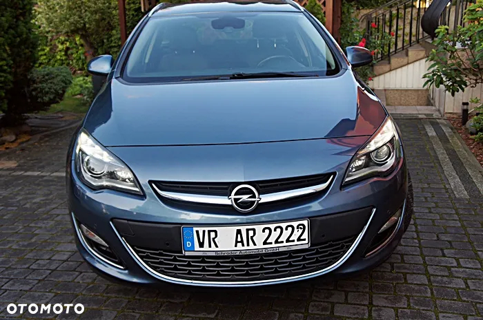 Opel Astra 2.0 CDTI Exklusiv - 15