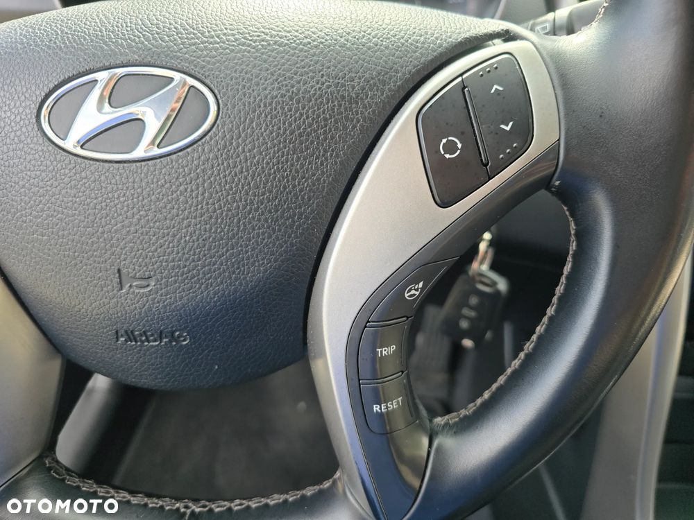 Hyundai i30 - 27