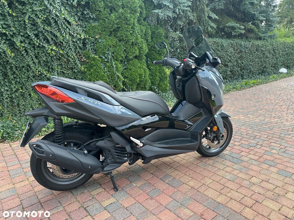 Yamaha X-max - 3