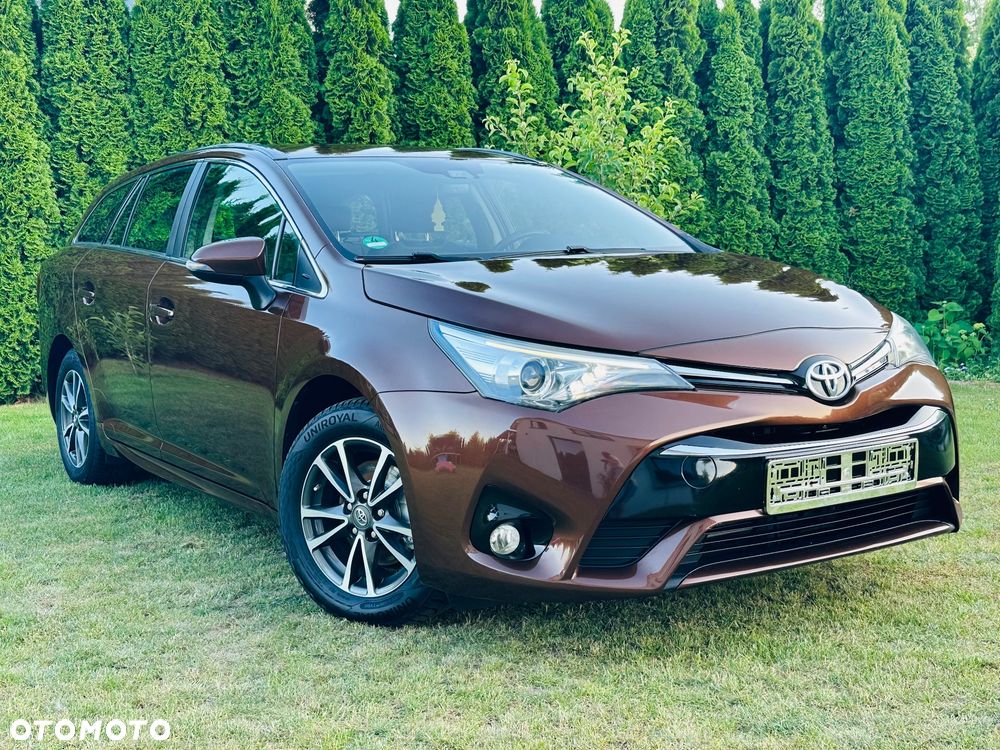 Toyota Avensis Touring Sports 1.6 D-4D Business Edition - 6