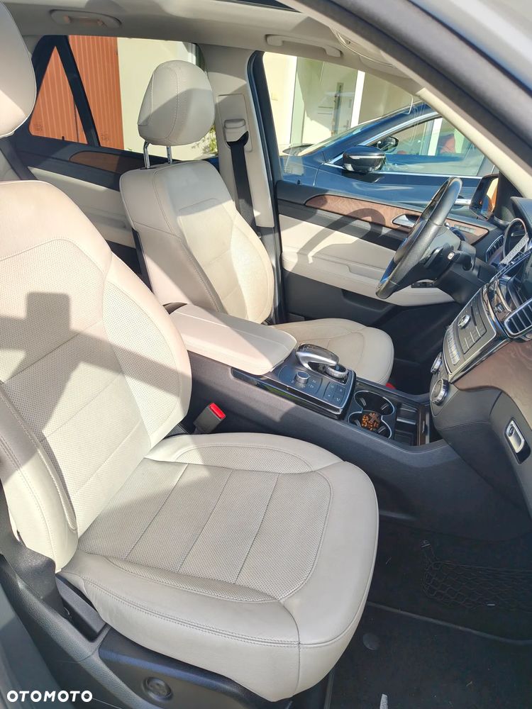 Mercedes-Benz GLE 350 d 4-Matic - 11