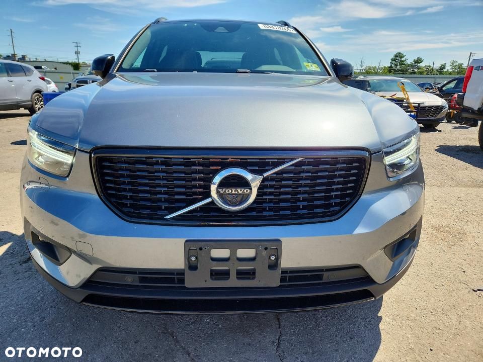 Volvo XC 40 T5 AWD R-Design - 7