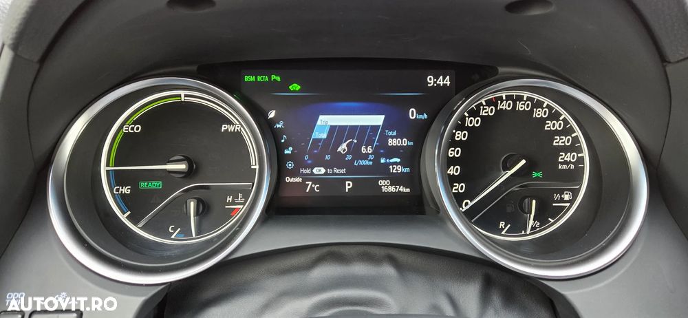 Toyota Camry 2.5 Exclusive - 27