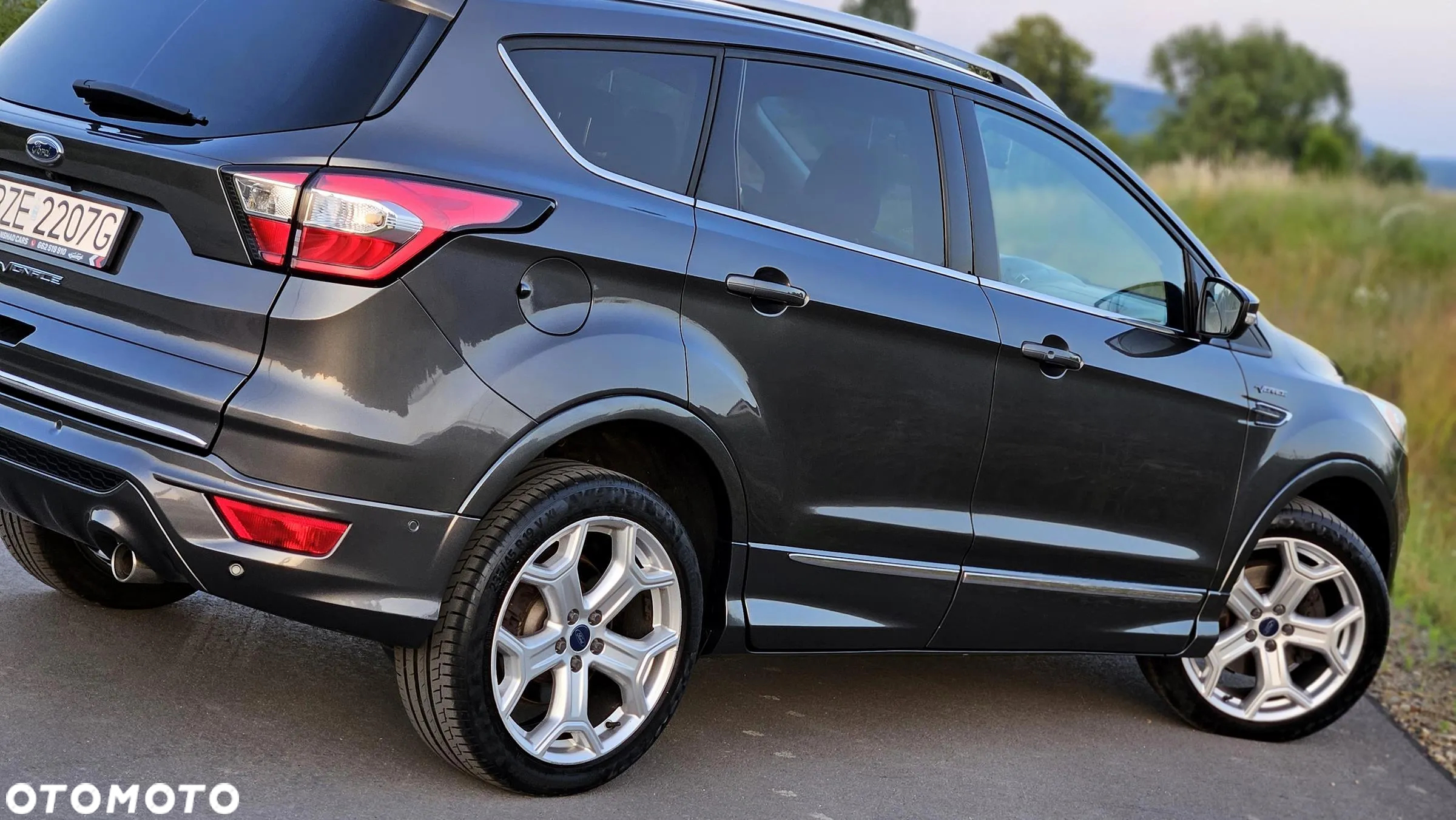 Ford Kuga 2.0 TDCi 4x4 Vignale - 18