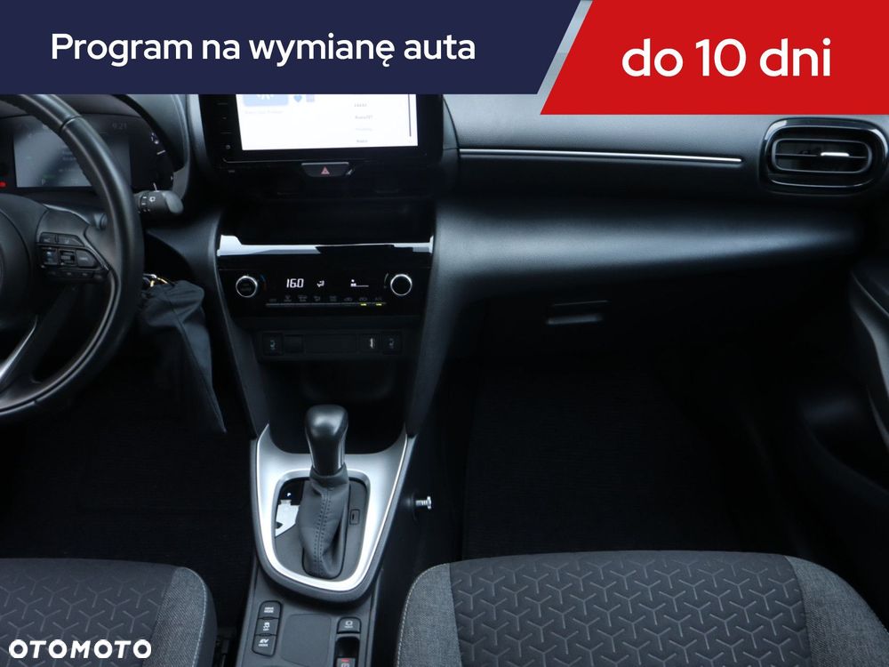 Toyota Yaris Cross - 10