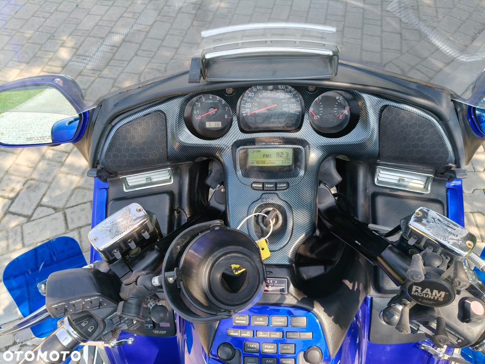 Honda GL - 12