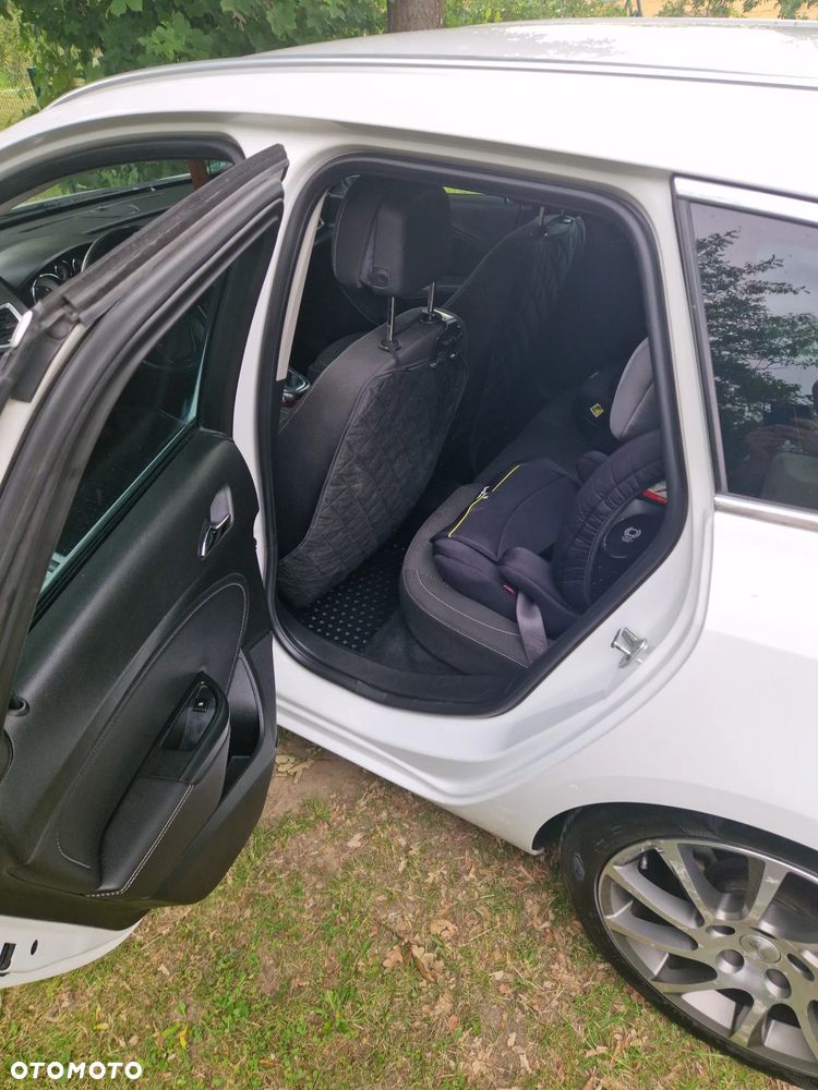 Opel Astra 2.0 CDTI DPF SportsTourer Edition - 8