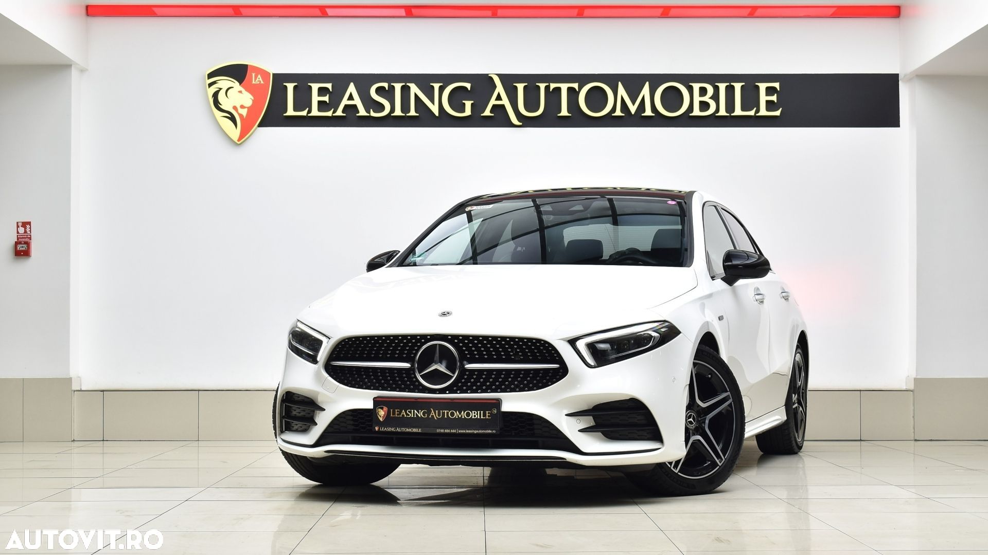 Mercedes-Benz A 250 e 8G-DCT AMG Line - 1