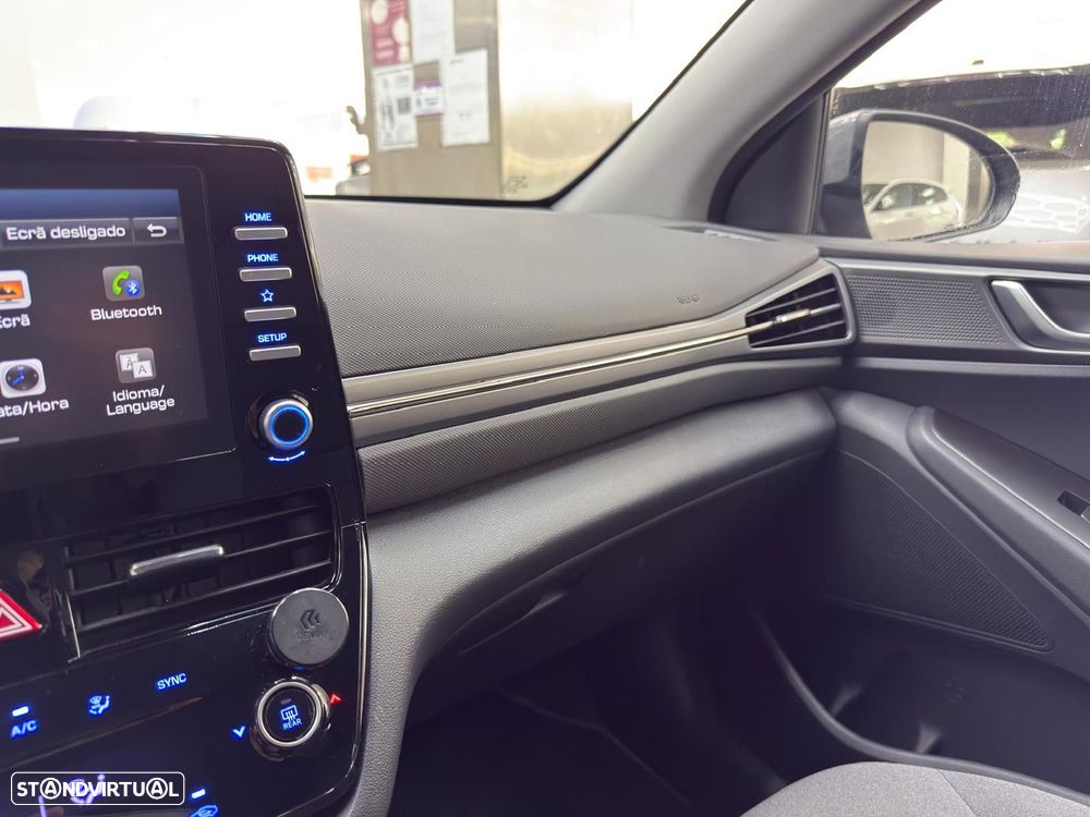 Hyundai Ioniq 1.6 GDI PHEV Pack Plus - 35