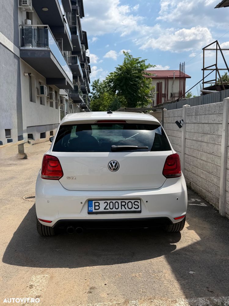Volkswagen Polo 1.4 DSG GTI - 12