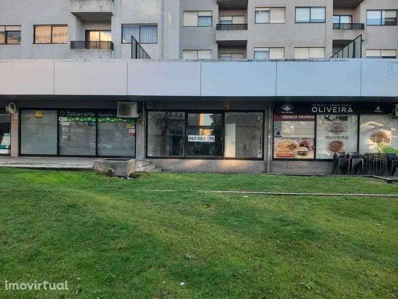 Loja luminosa com ampla montra em Lordelo do Ouro – Campo Alegre - Grande imagem: 3/10