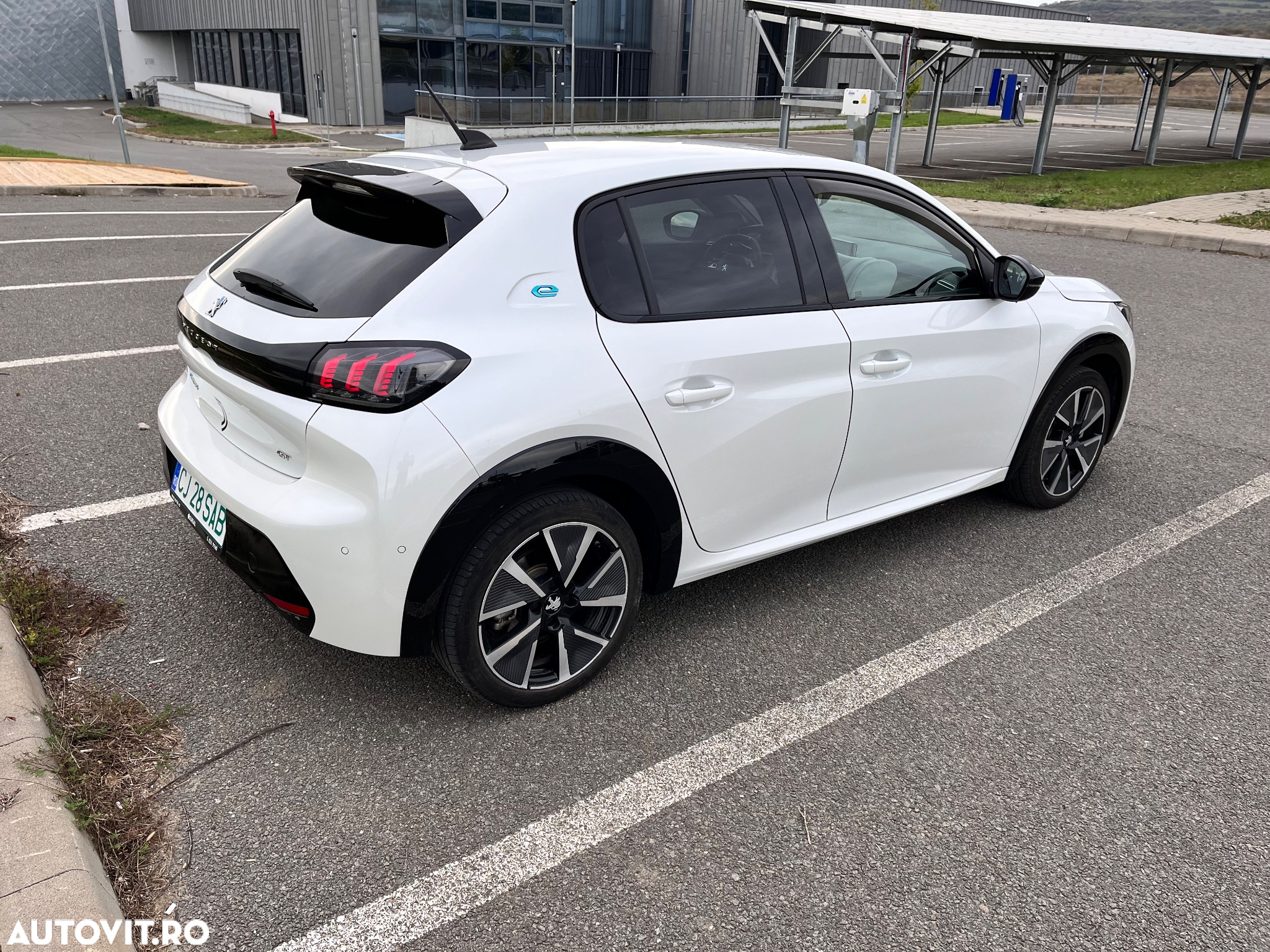Peugeot 208 e-208 GT - 5