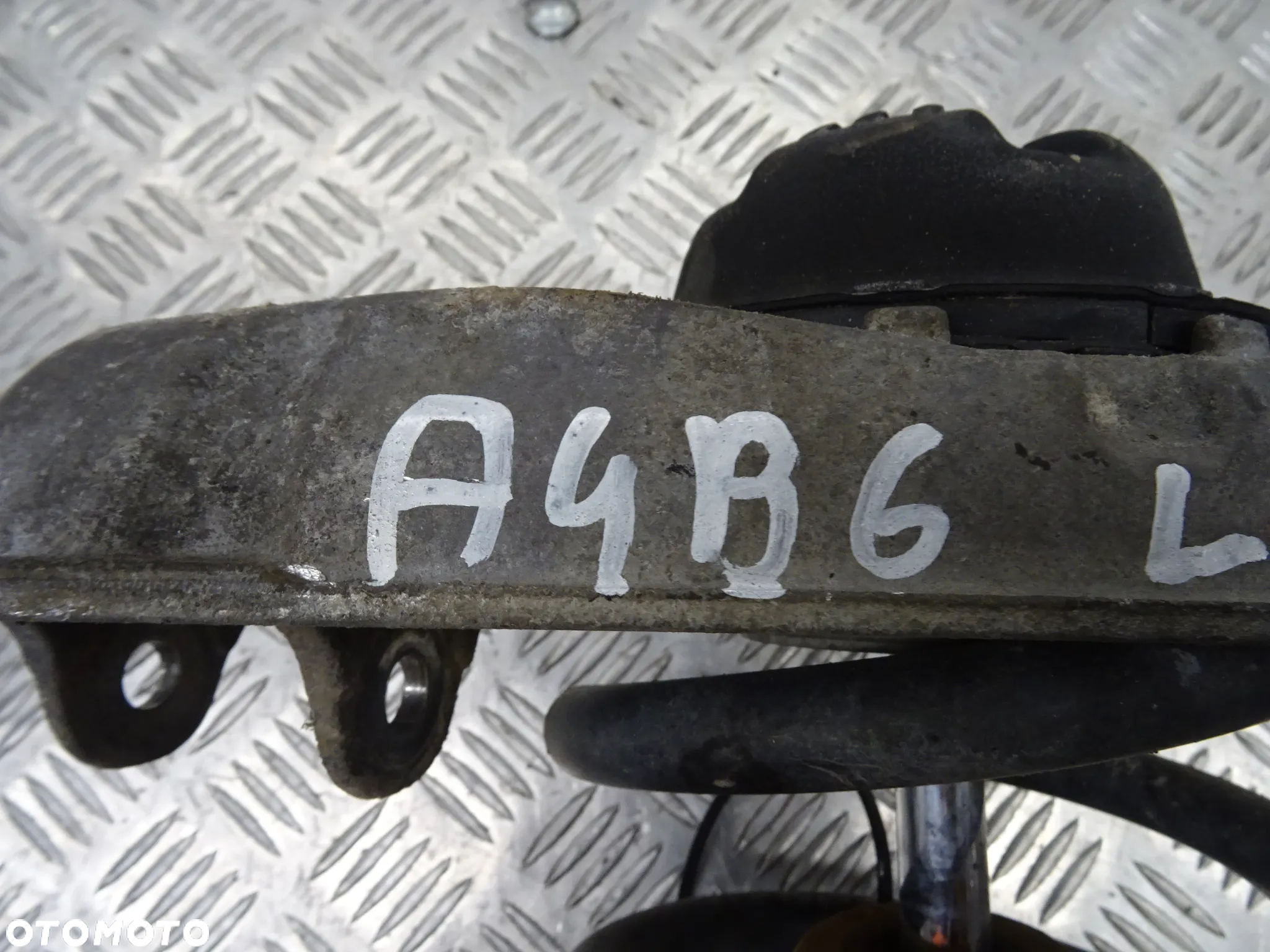 AUDI A4 B6 00-06 2.0B AMORTYZATOR LEWY PRAWY PRZÓD PRZEDNIE - 2