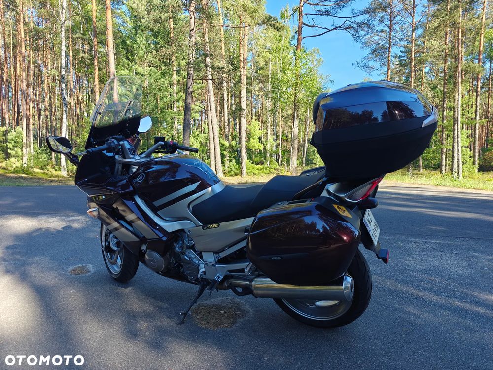 Yamaha FJR - 2