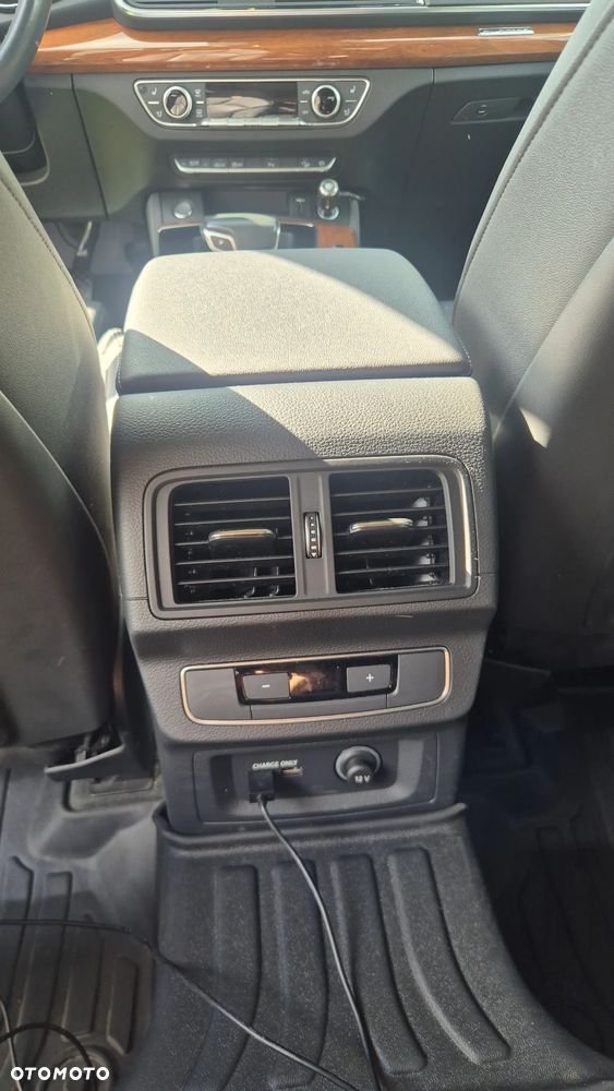 Audi Q5 45 TFSI quattro S tronic S line business - 23