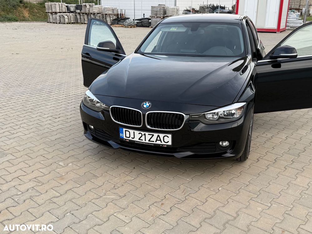 BMW Seria 3 320d - 13