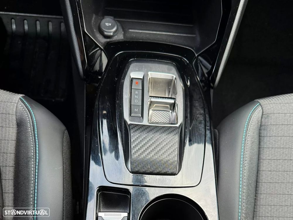 Peugeot 2008 PureTech 130 EAT8 Allure - 12