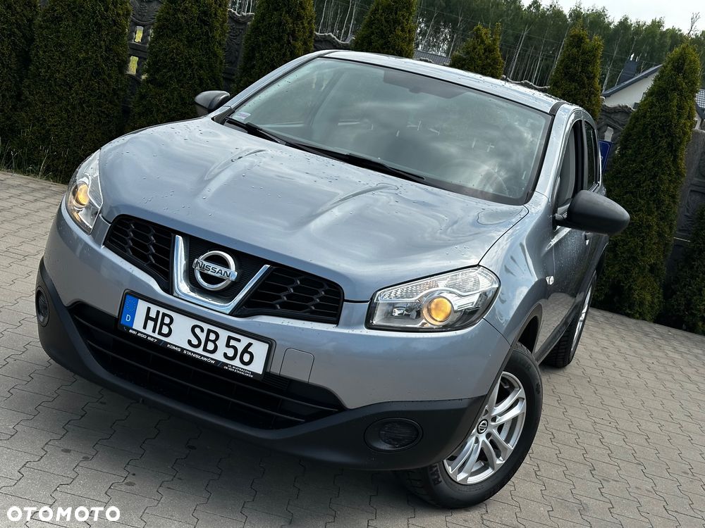 Nissan Qashqai 1.6 visia - 2