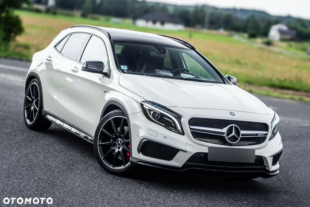 Mercedes-Benz GLA - 2