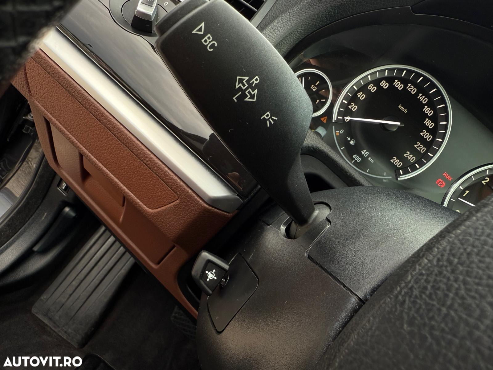 BMW Seria 5 535i Sport-Aut. - 21