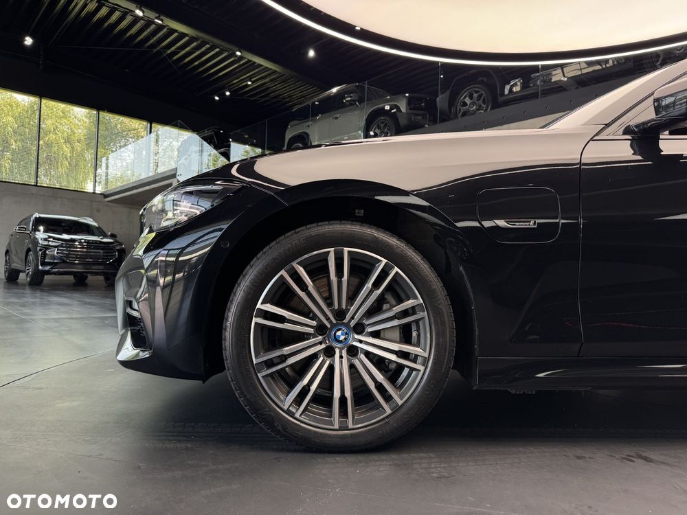 BMW Seria 3 - 22