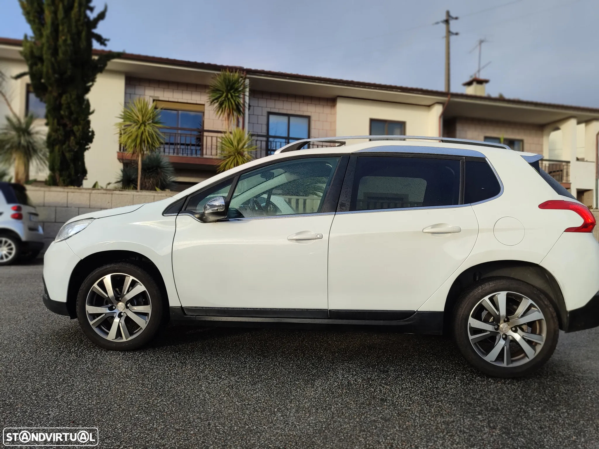 Peugeot 2008 1.6 BlueHDi Allure - 6
