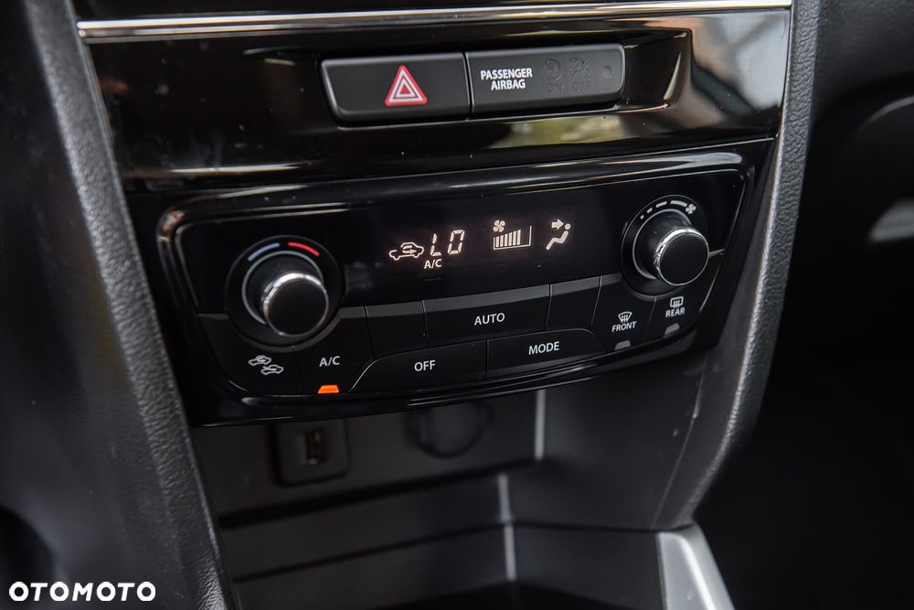 Suzuki Vitara - 22