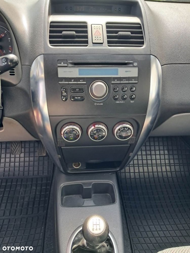 Suzuki SX4 1.6 GS / Premium 4WD - 2