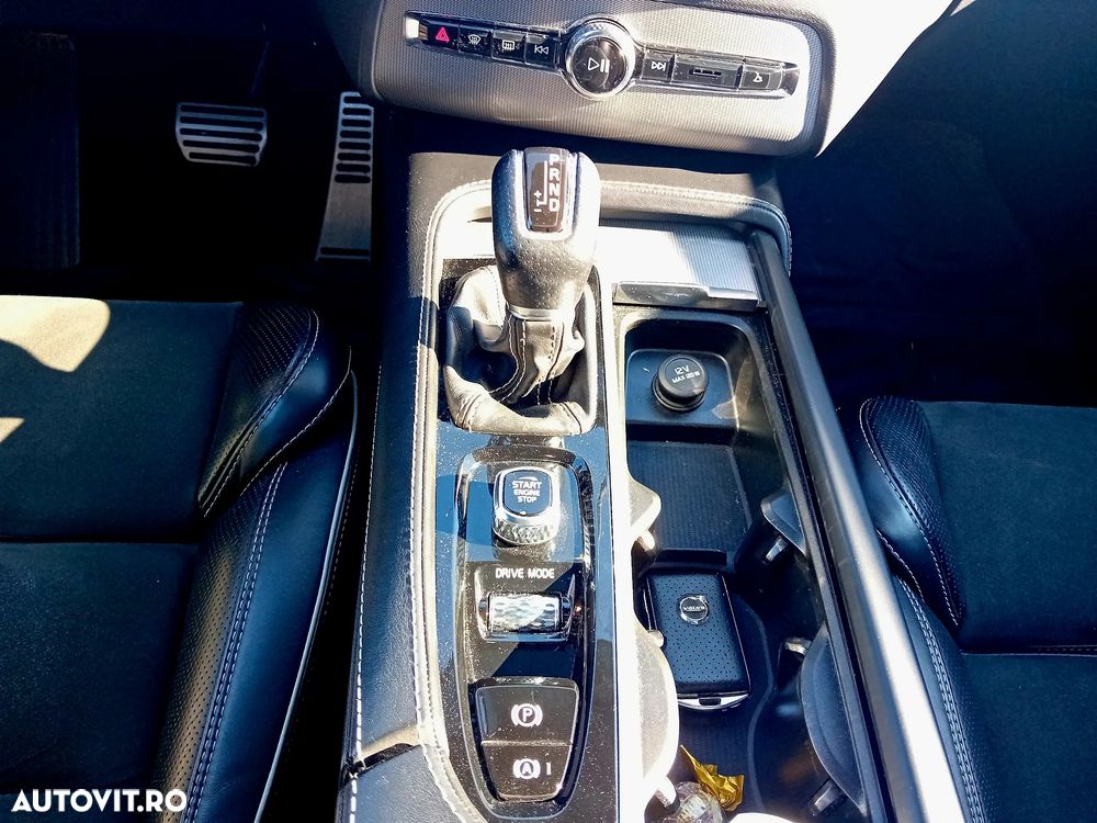 Volvo XC 90 D5 AWD Geartronic RDesign - 7