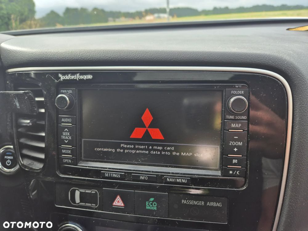 Mitsubishi Outlander PHEV Instyle NAVI + - 11