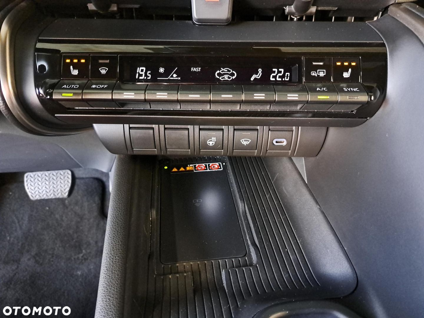 Toyota C-HR - 26