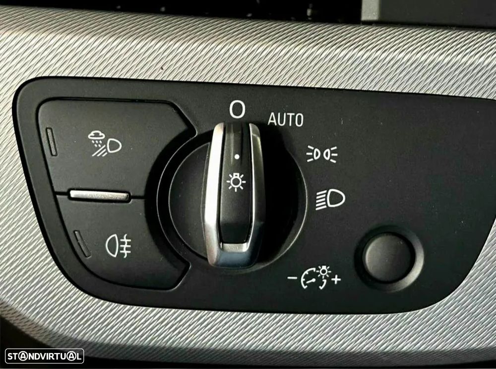 Audi A4 Avant 2.0 TDI Sport S tronic - 19