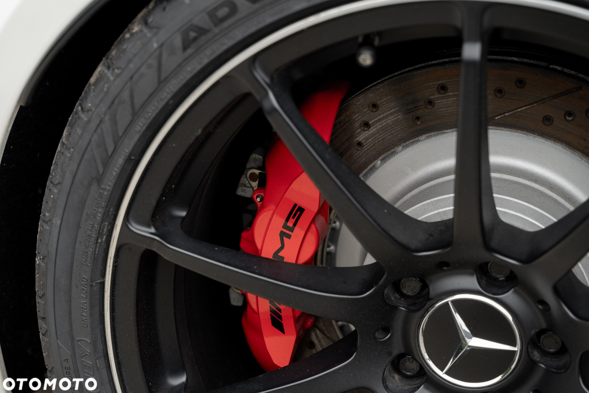 Mercedes-Benz Klasa C 63 AMG - 13