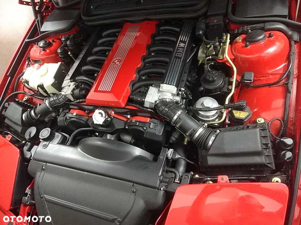 BMW Seria 8 - 11