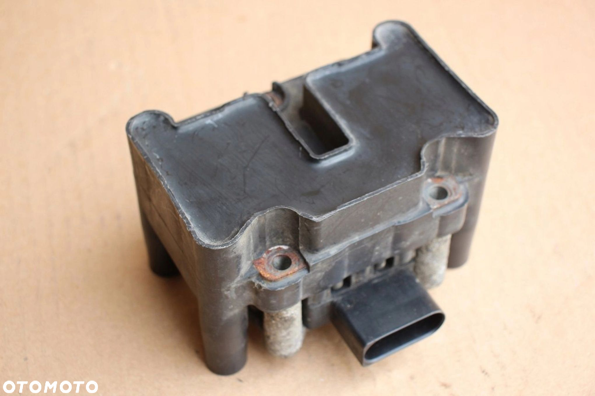 Cewka zapłonowa AUDI A3 8P 1.6 8V BSE 06B905106 - 2