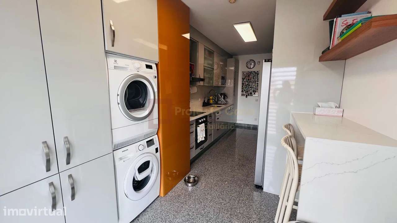 T2 de Prestígio em Condomínio Privado | Arrábida - Grande imagem: 4/27