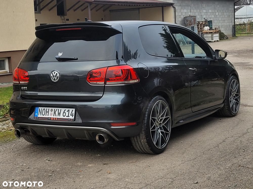 Volkswagen Golf 2.0 GTI - 10