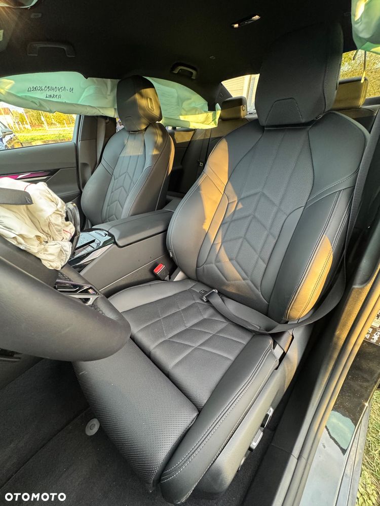 BMW Seria 5 520d xDrive mHEV M Sport - 15