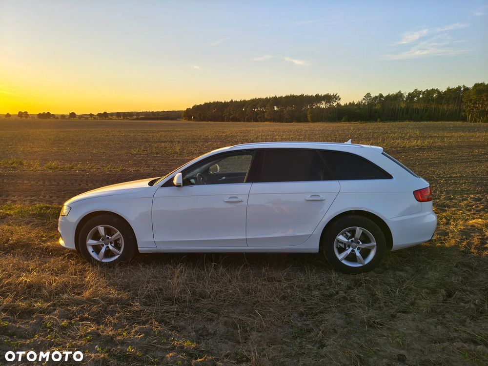 Audi A4 Avant 2.0 TDI DPF - 12