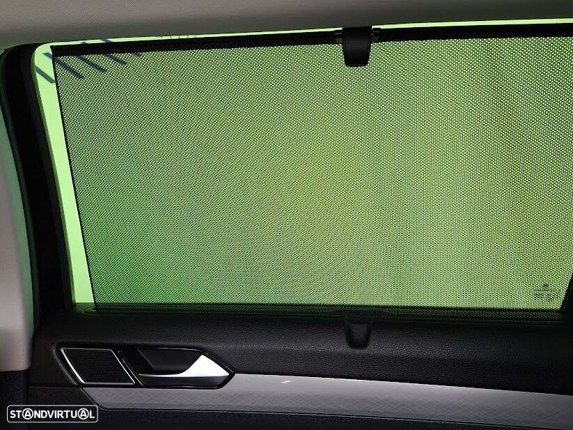 VW Passat Variant 2.0 TDi Business DSG - 11