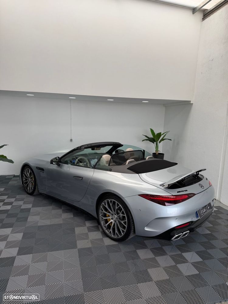 Mercedes-Benz SL 63 AMG 4Matic+ - 6